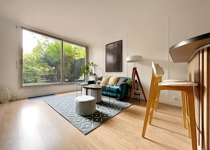 Secret Garden Etoile Apartman *